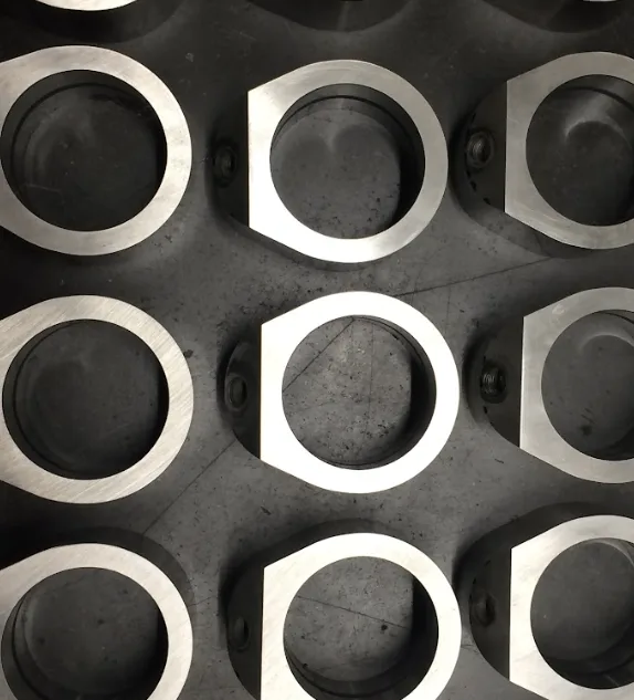 Grid layout of cams